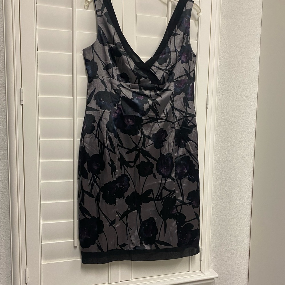 Jones Wear Black Purple and Gray Floral Dress size 12
